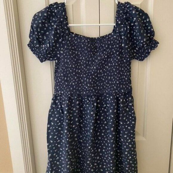 Teen/Girls Floral Smocked Dress - Picture 2 of 6